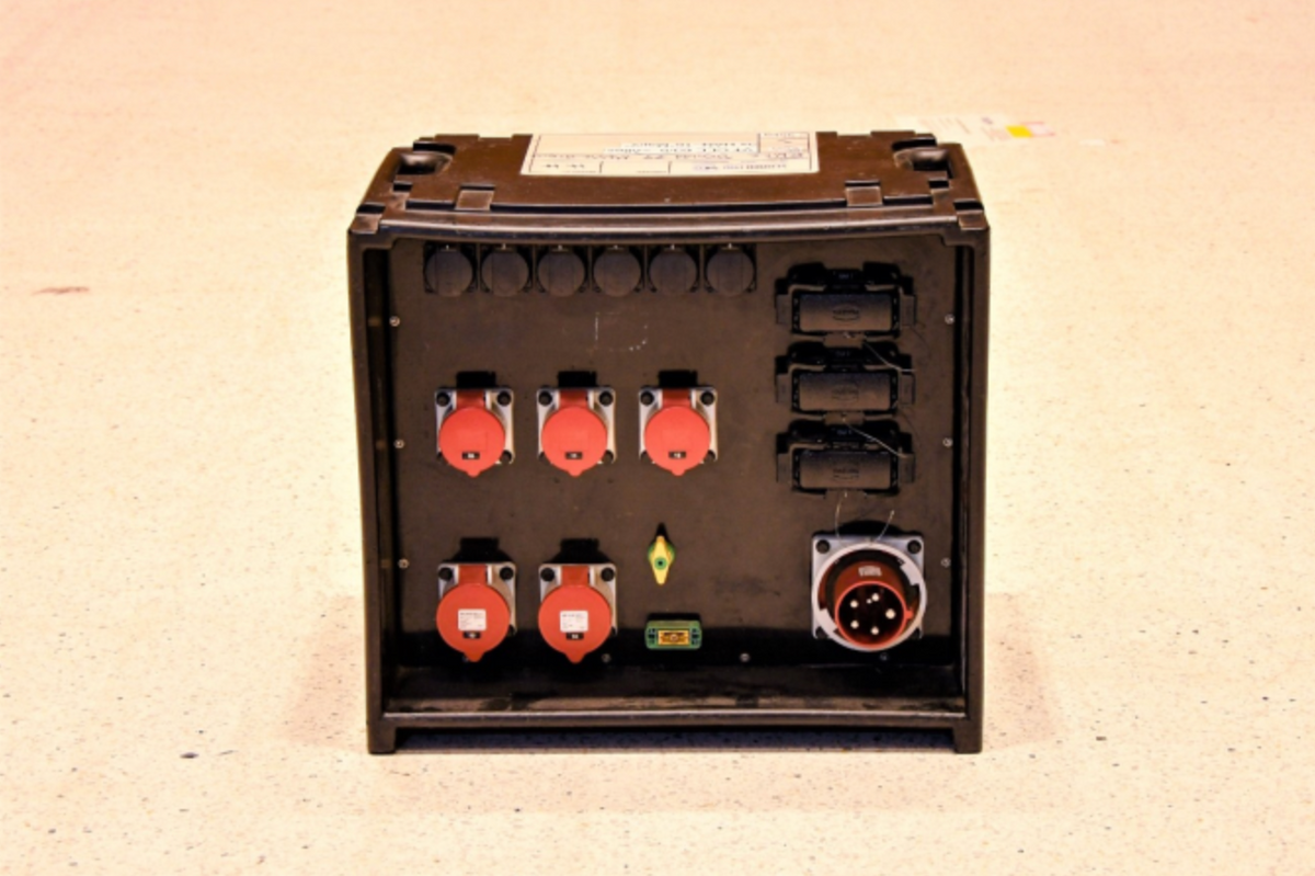 Stromverteilung 63 A CEE (max. 40kW)
