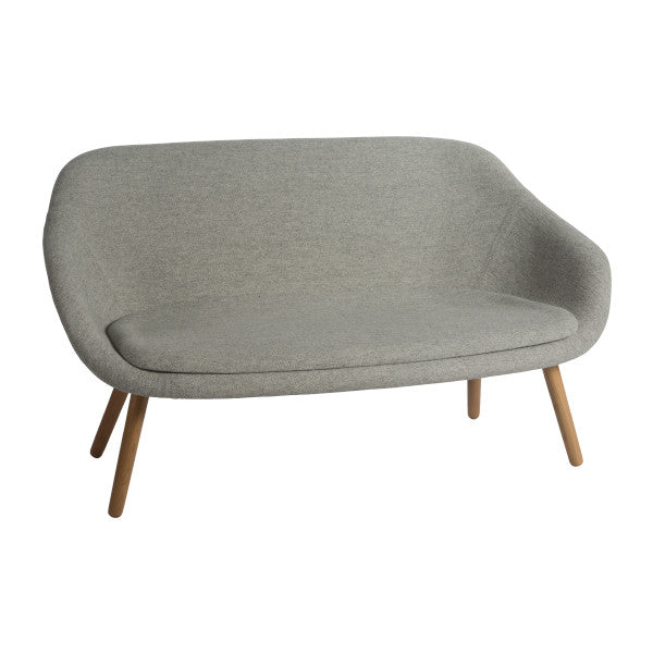 Sofa About a Lounge AAL gepolstert grau/eiche